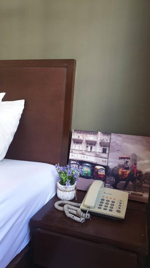 Zen Sukhumvit33 Hotel กรุงเทพมหานคร ภายนอก รูปภาพ